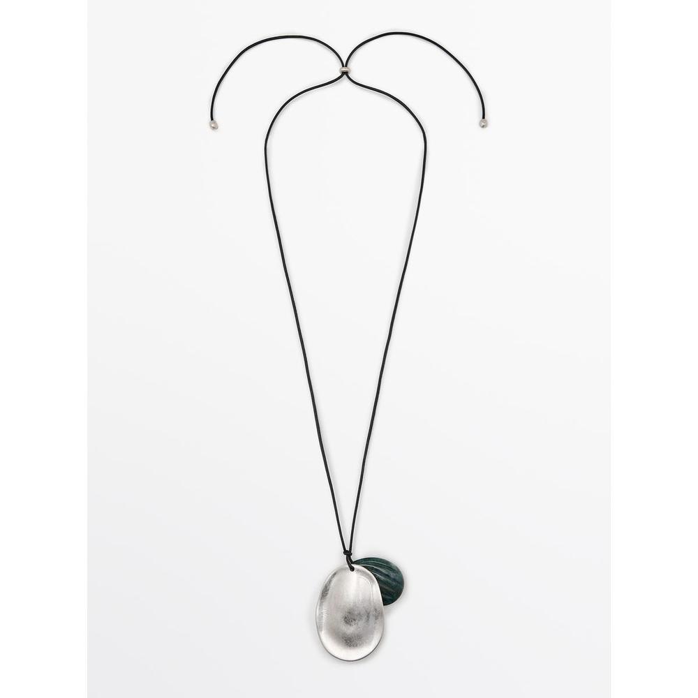 Oval Metal Piece Detail Necklace 04602602808