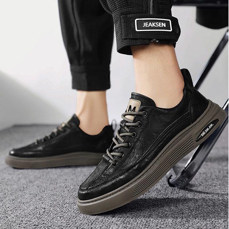 2025 autumn and winter new men's shoes leather breathable casual shoes Korean version fashion trendy shoes men's low-top thick baseplate shoes