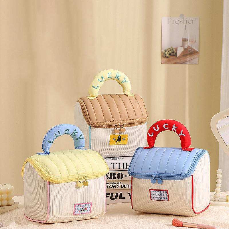 Large Capacity Cute Makeup Bag with Zipper Closure Portable Cosmetic Organizer Bag with Handle for Outdoor Travel School Use