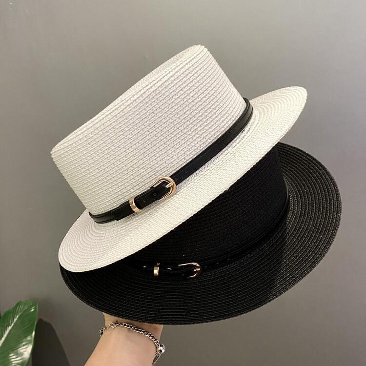 Spring and summer sunshade sunscreen straw hat women's fashion versatile belt buckle top hat British retro style small brim flat top hat