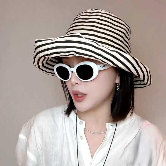 Women Sun Hat Striped Print Wide Brim UV Protection Hat Lightweight Breathable Summer Beach Basin Hat Versatile Accessory