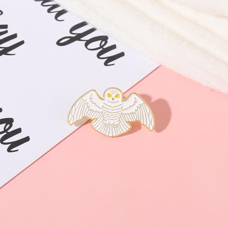 Stylish Owl Metal Brooch Unique Pet Badge Charming Decorative Pin Women For