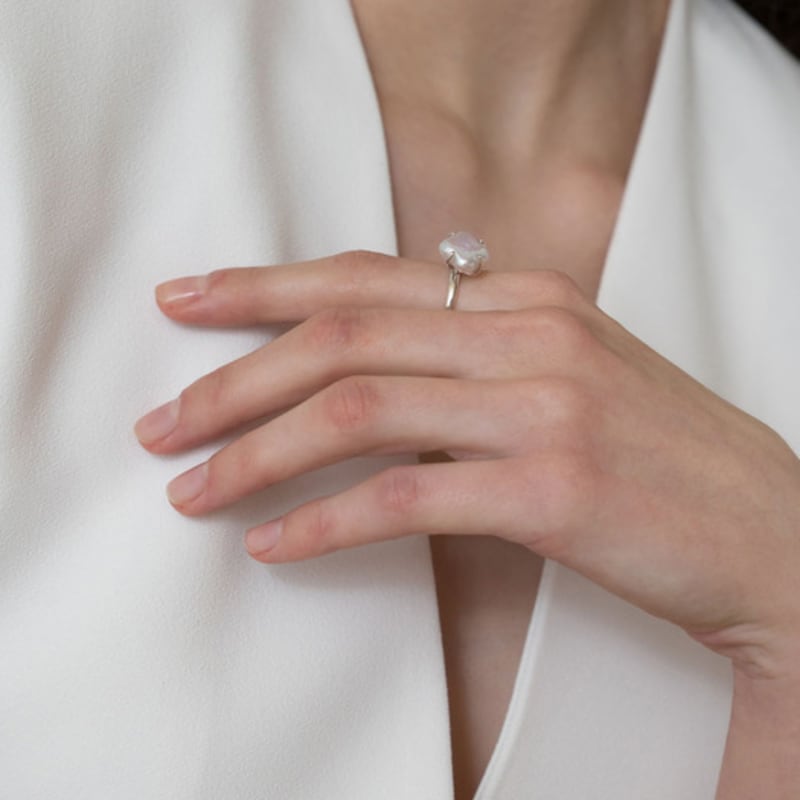 Aube de moi Bold Clover Pearl Ring