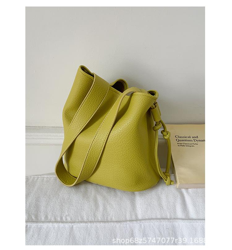 Fashionable Explosive Large-capacity Bucket Bag Tote Bag Women's 2025 New Korean Ins Niche Versatile Crossbody Bag Trend