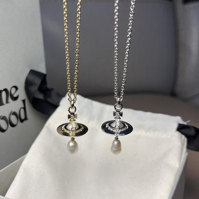 Létající barokní saturnový náhrdelník s perlou ve tvaru kapky vody královny matky niche styl elegantní řetízek na svetr