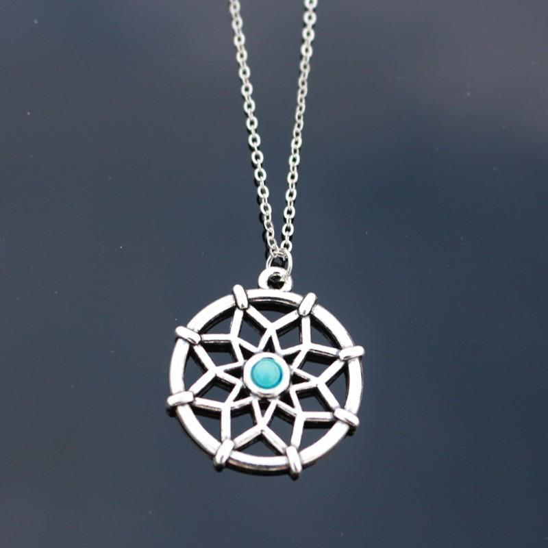 Korean Ethnic Flower Pendant Clavicle Necklace - Simple, Stylish Jewelry Accessory