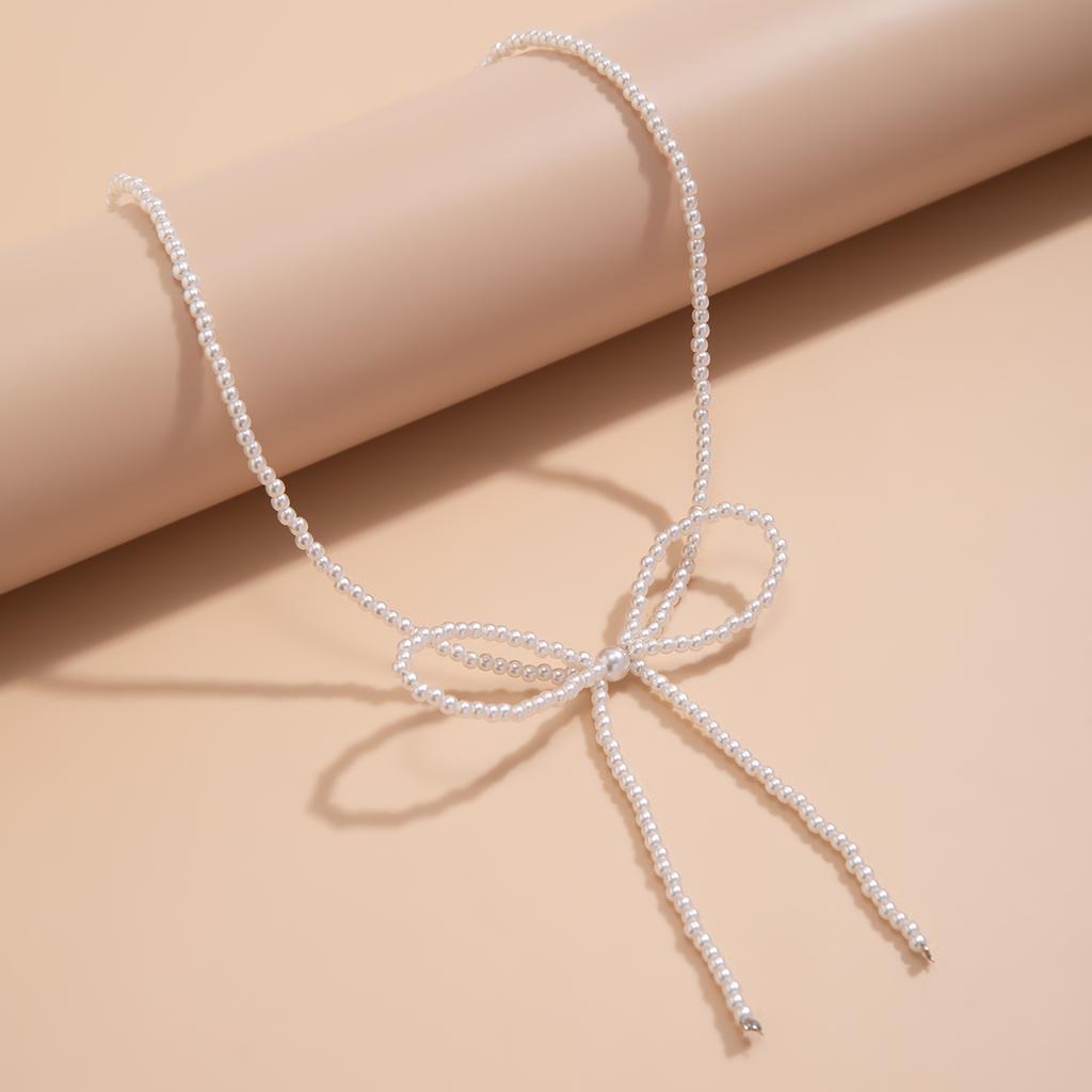 Small Black and White Beads Chain Bowknot Short Choker Necklace for Women Charms Trendy Ladies Collar on Neck Accessories Female