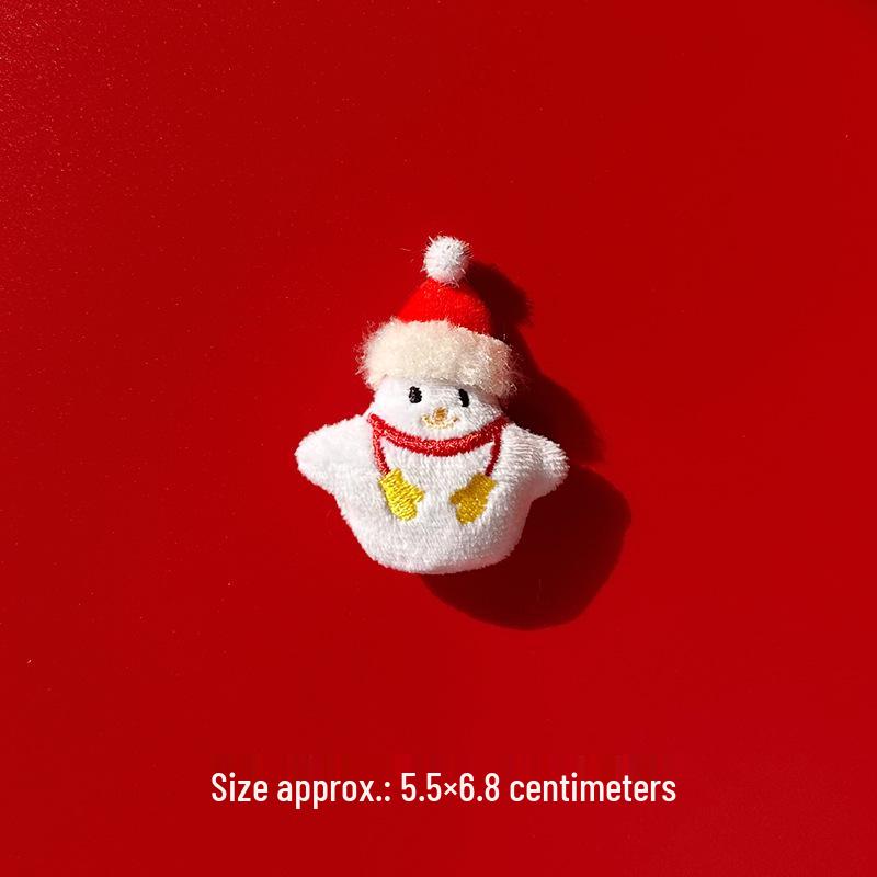 Women’s Cute Christmas Plush Doll Brooch - Festive Pin for Sweaters, Scarves, or Bags