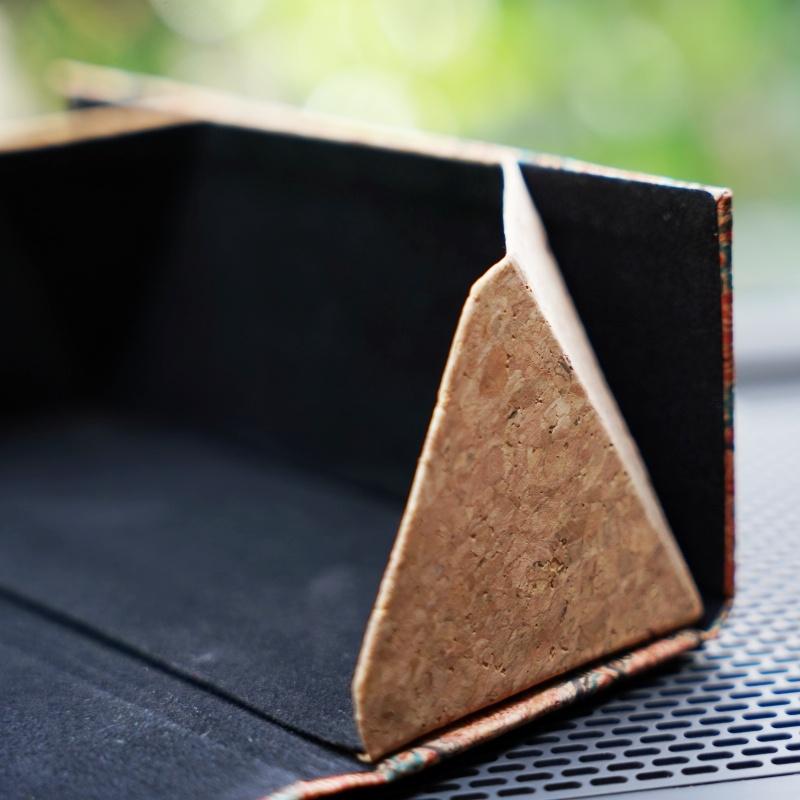 Retro Cork Folding Triangle Glasses Case for Men Women Sunglasses Box Portable Travel Glasses Storage Box Eyewear Accessories