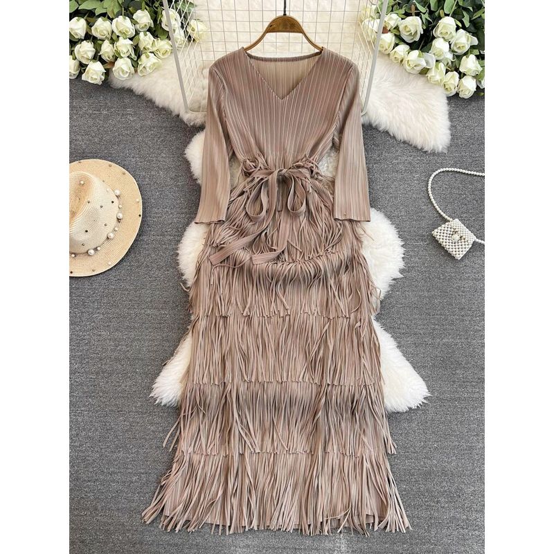 Affordable Luxury Fashion Socialite Elegant Ruched 3/4 Sleeve V-neck Waist-Controlled Slimming Mid Length Long Length A- line Tassel Dress