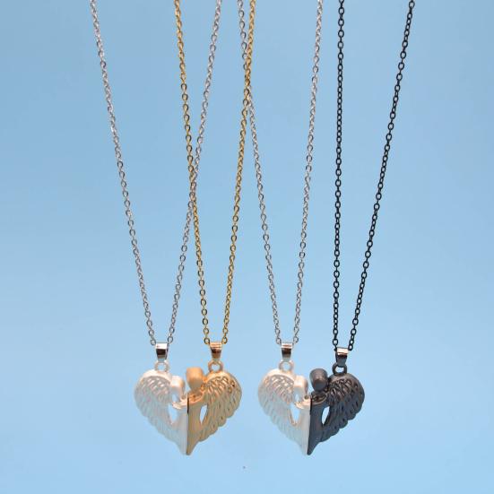 1 Set Matching Angel Couple Necklaces Magnetic Heart Angel Pendant Necklaces Romantic Love Heart Necklaces for Couples Valentine's Day Gift