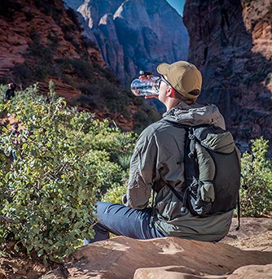 Helikon-Tex Groundhog Backpack, 10L, Coyote Design, Lightweight Hydration Backpack for Military and Tactical Use, Ideal for Mountaineering, Outdoor