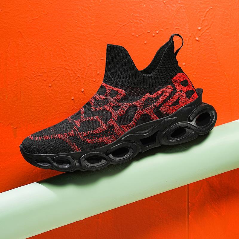 Socks and shoes men's spring new men's blade running shoes fly-woven mesh casual sports men's shoes
