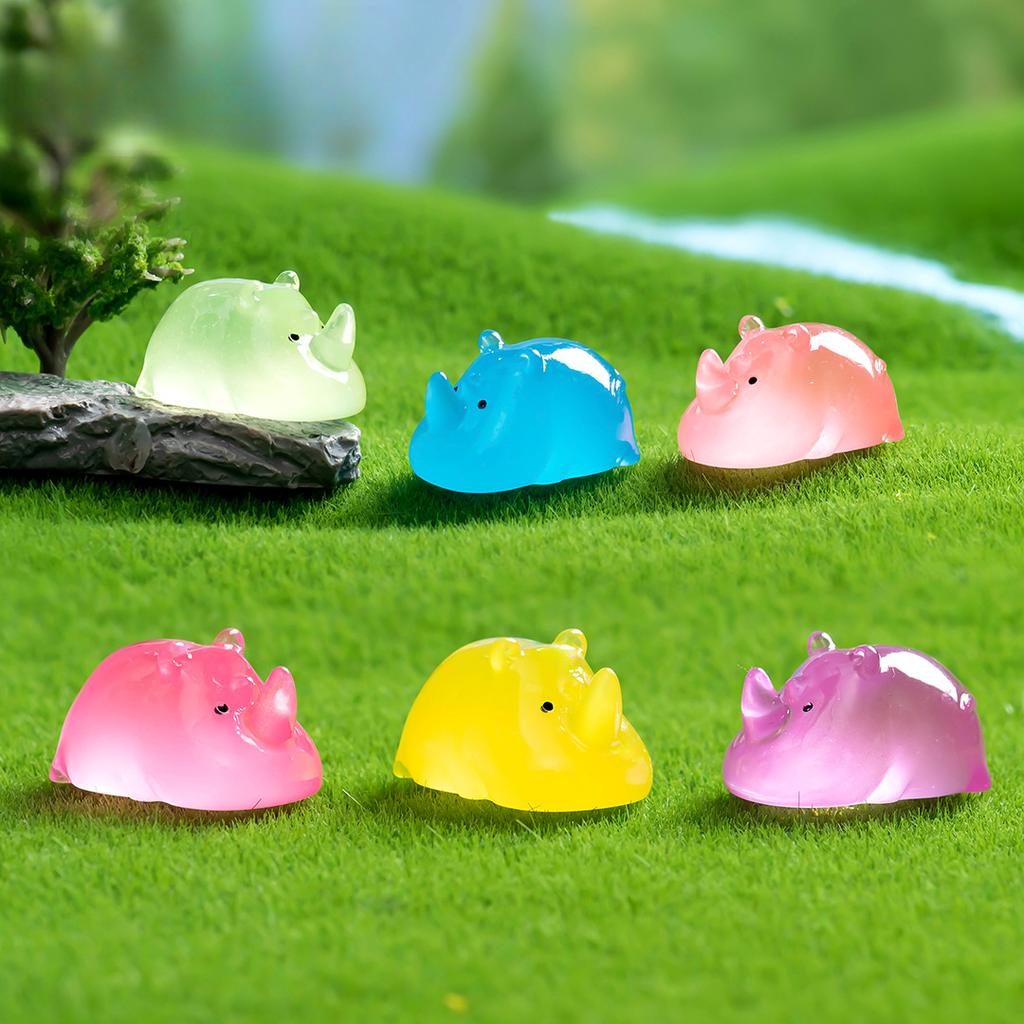 Moss Micro-landscape Glow-in-the-dark Rhinoceros Animal Ornament Gardening DIY Landscaping Accessories Desktop Ornament