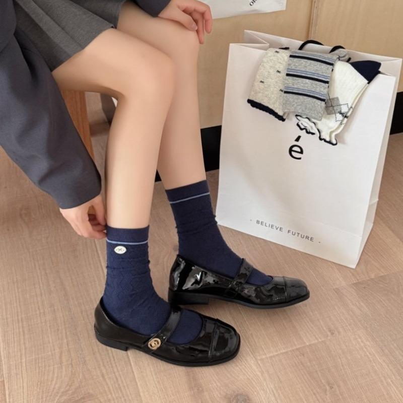 Autumn and Winter Socks for Women, Diamond-shaped Bow Piles of Socks, Versatile and Trendy, School-style Striped for Women