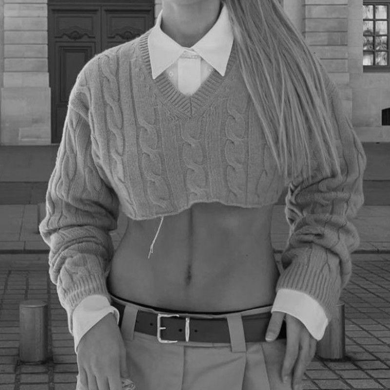 

Caroline Wear Ultra-Short Midriff-Baring Sweater Shirt Grey V Neck ultrashort Knitwear All yards