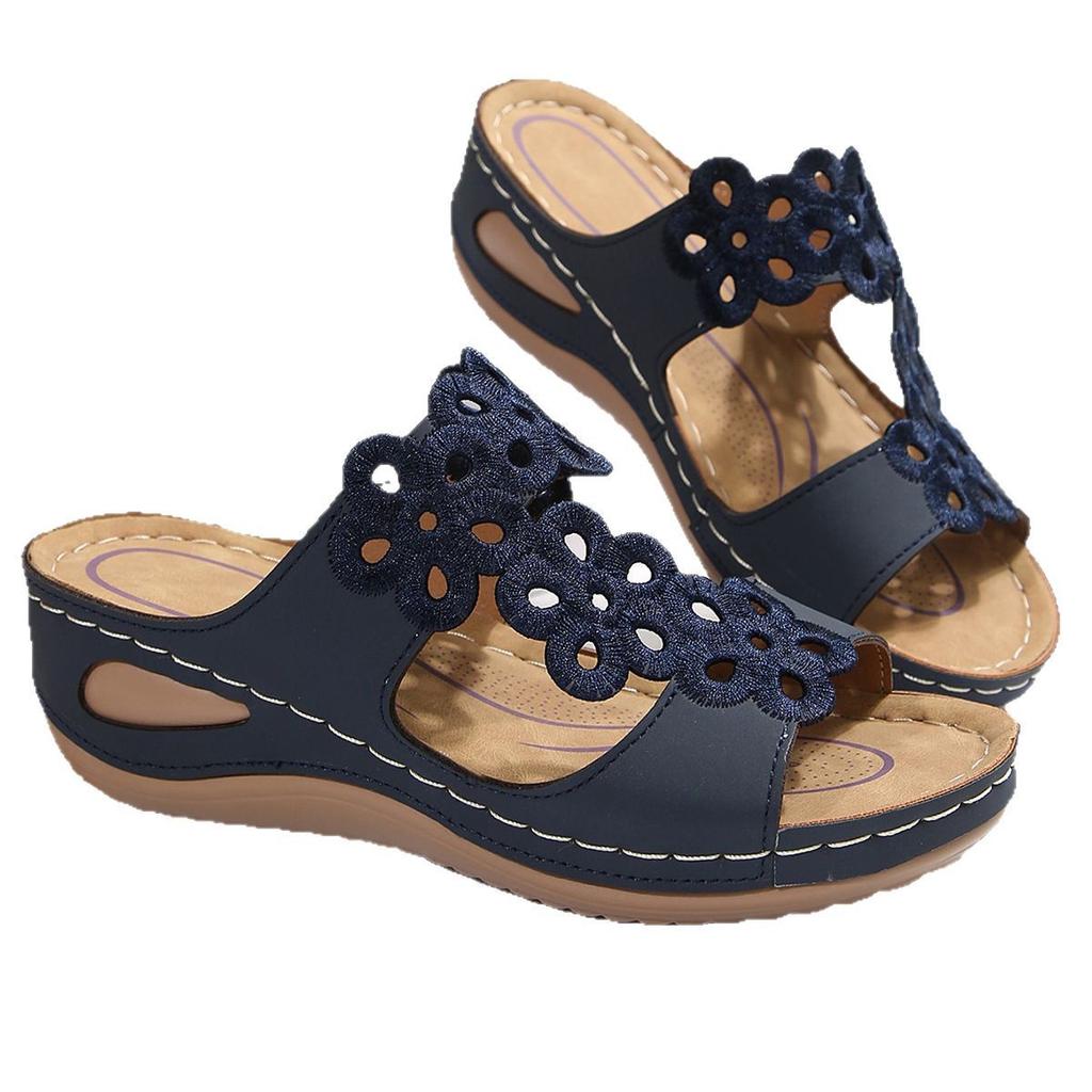 2025 Summer Foreign Trade New Women's Slope Heel Platform Slippers Large Size Fish Mouth Word Casual Beach Shoes Women