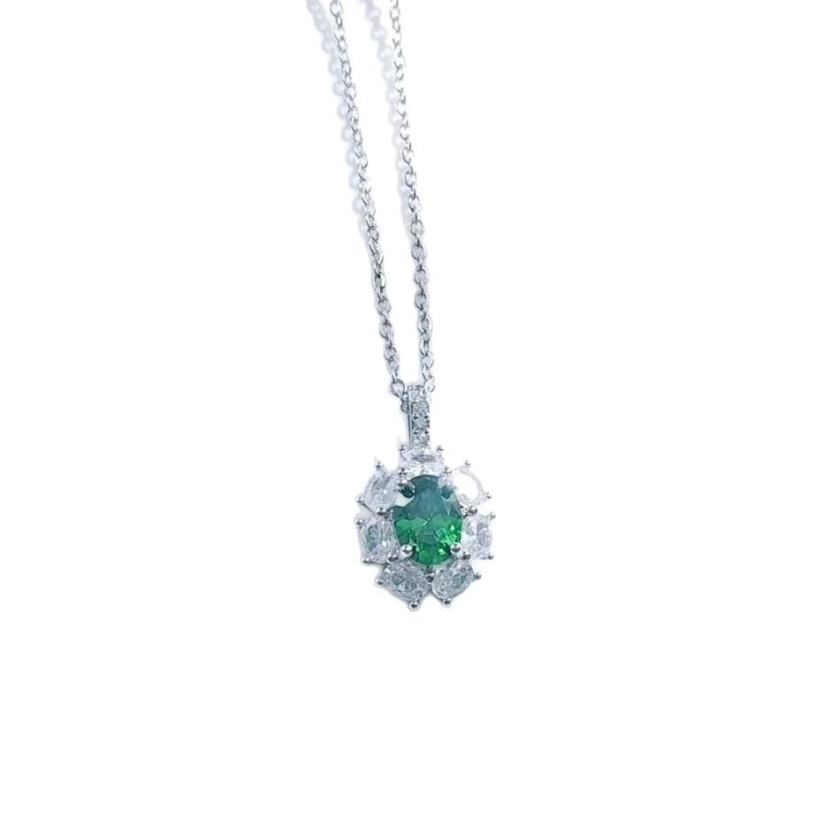 Imitation Cultivation Emerald Pendant Collarbone Chain Female Bright Niche Design Sun Flower Necklace Female