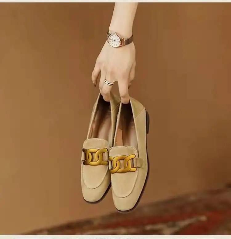 Women's Single Shoes with Heels Pointed Toe Metal Decoration Shallow Shoes Women Square Heel Spring One Kick Zapatos De Mujer