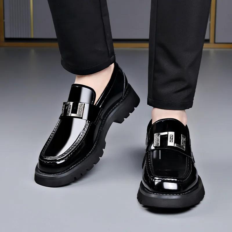 FashionDesigner New Thick Soled Bright Metal Men's Loafers Fashion Square Head Leather Lightweight Slip-on Retro Plus-size Man Shoes