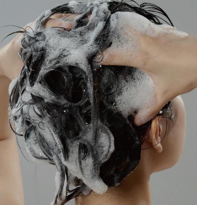 ROUND LAB Pine Cica Calming Scalp Shampoo 400ml