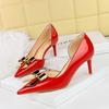 European American Fashion Banquet High Heels Thin Heels Patent Leather Pointed Toe Metal Bow Side Empty High Heels Single Shoes