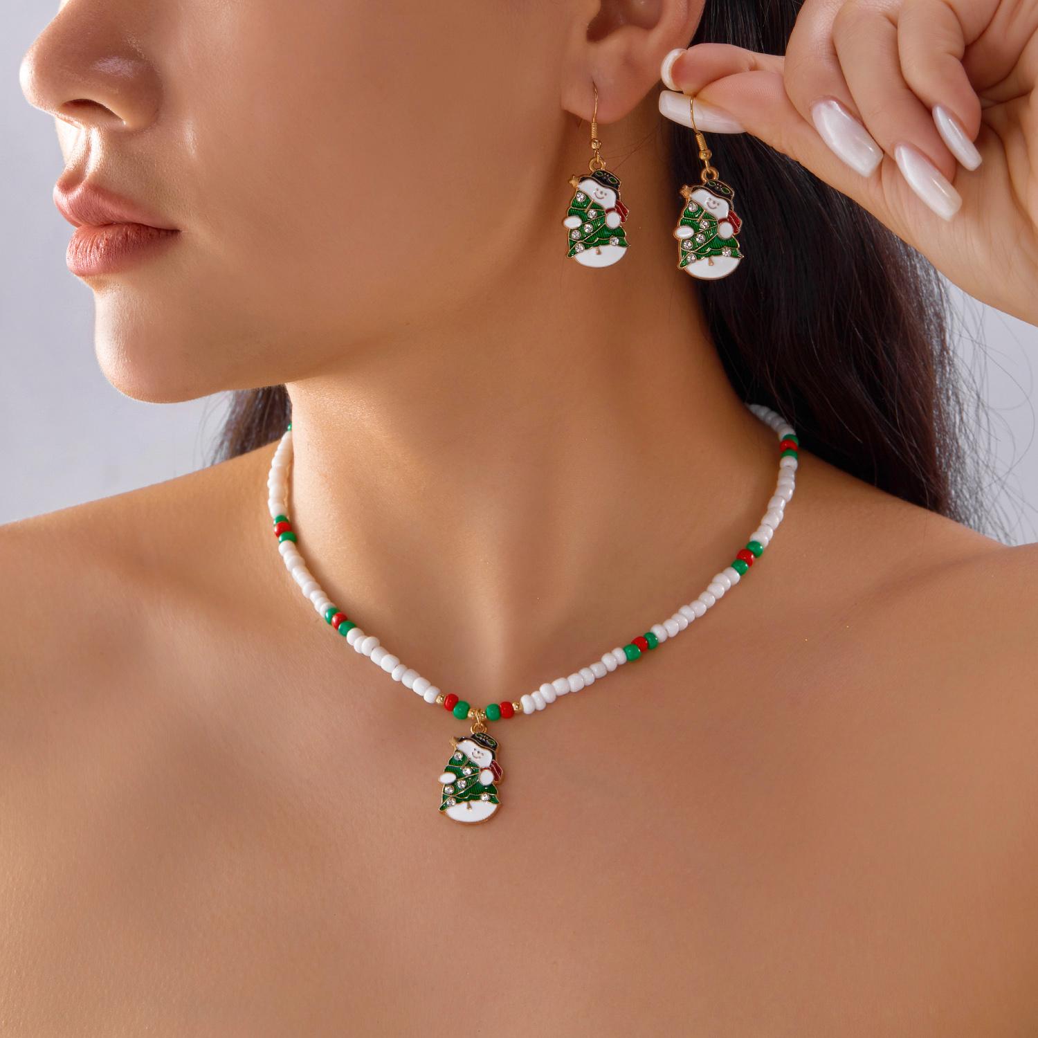 

Christmas Tree Beaded Drop Earrings for Women Classic Snowflakes Snowman Santa Claus Heart Necklace Fashion Festival Zircon Set