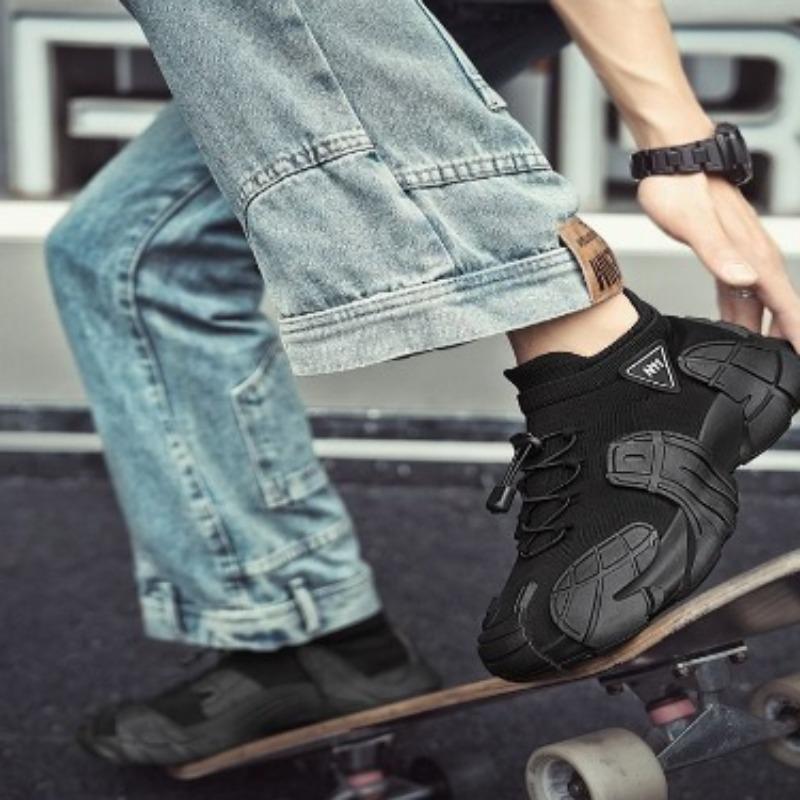 Fashion 2025 New Summer Men Lazy Shoe Outdoor Breathable Men Casual Sneakers Soft Soled Male Thick Bottom Tennis Shoes Zapatillas Hombre