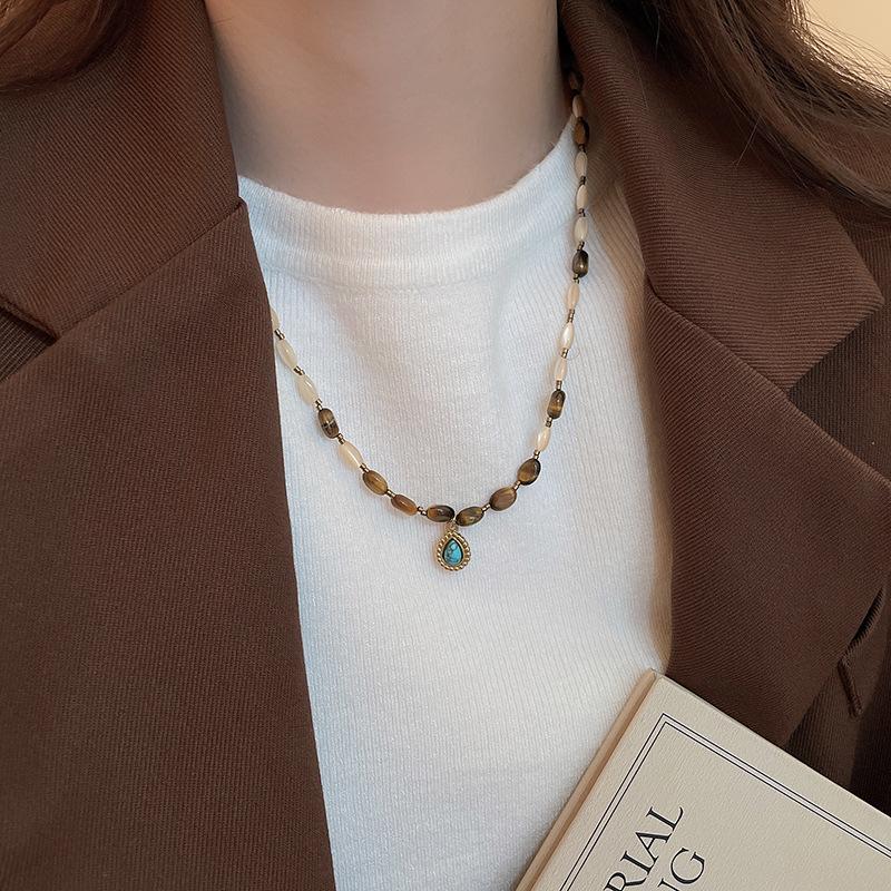 Maillard Vintage Oval Tiger Eye Long Necklace: Niche Light Luxury Sweater Chain for Women