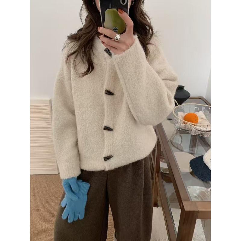 

Circle yarn sweater jacket women s autumn and winter new lazy style loose retro horn buckle knitted cardigan One size