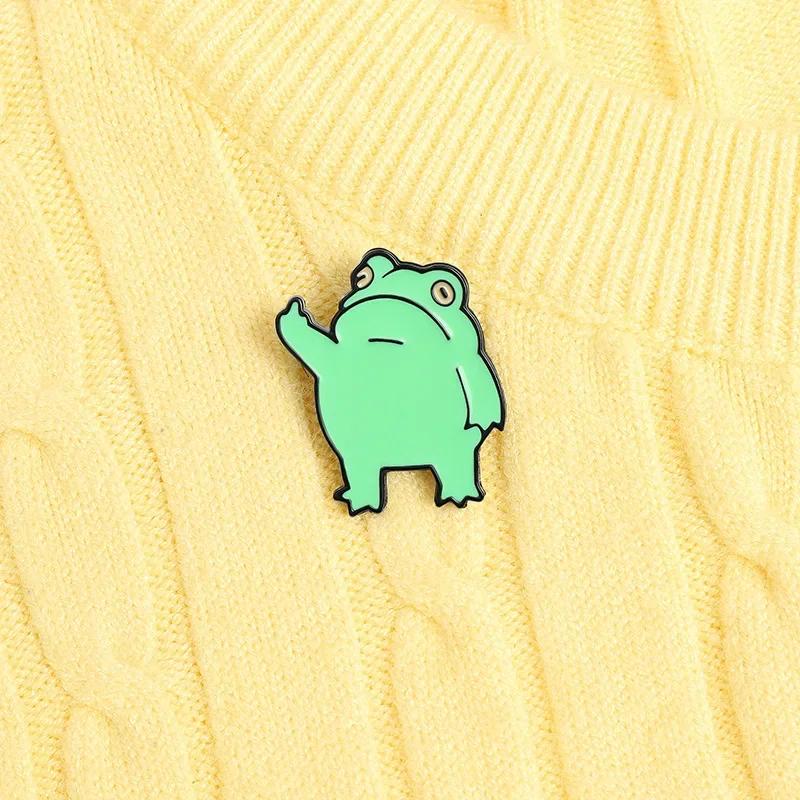 2024 New Arrival Funny Middle Finger Frog Enamel Brooch for Women Men Creative Cartoon Animal Pins Couple Jewelry Accessories