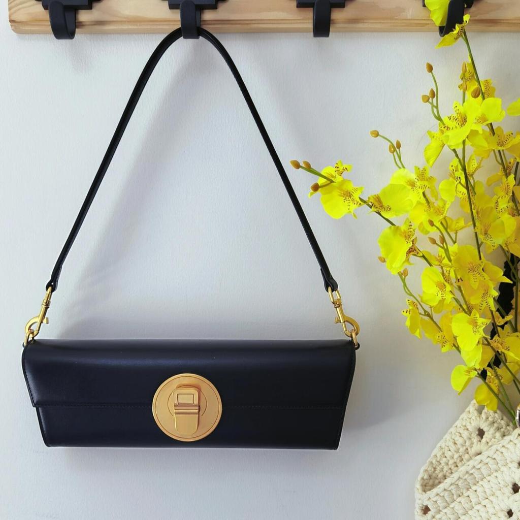 Small Vintage Luxury Shoulder Bag for Women Genuine Black Leather Lightweight Niche Design Armpit Wearable