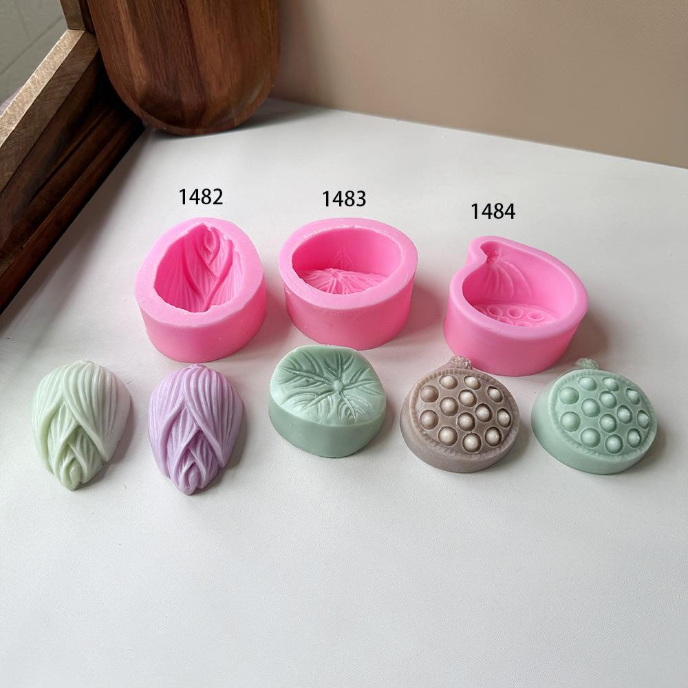 Lotus Shape Mold Fold Sugar Aromatherapy Candle Cake Decorative Individually Packaged
