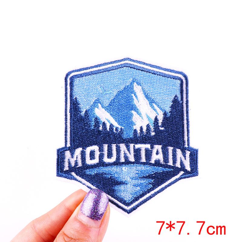 

Вышитая нашивка «Горный кемпинг», нашивки с термоклеем для одежды, нашивки на одежду, значки с нашивкой «Приключения на природе»