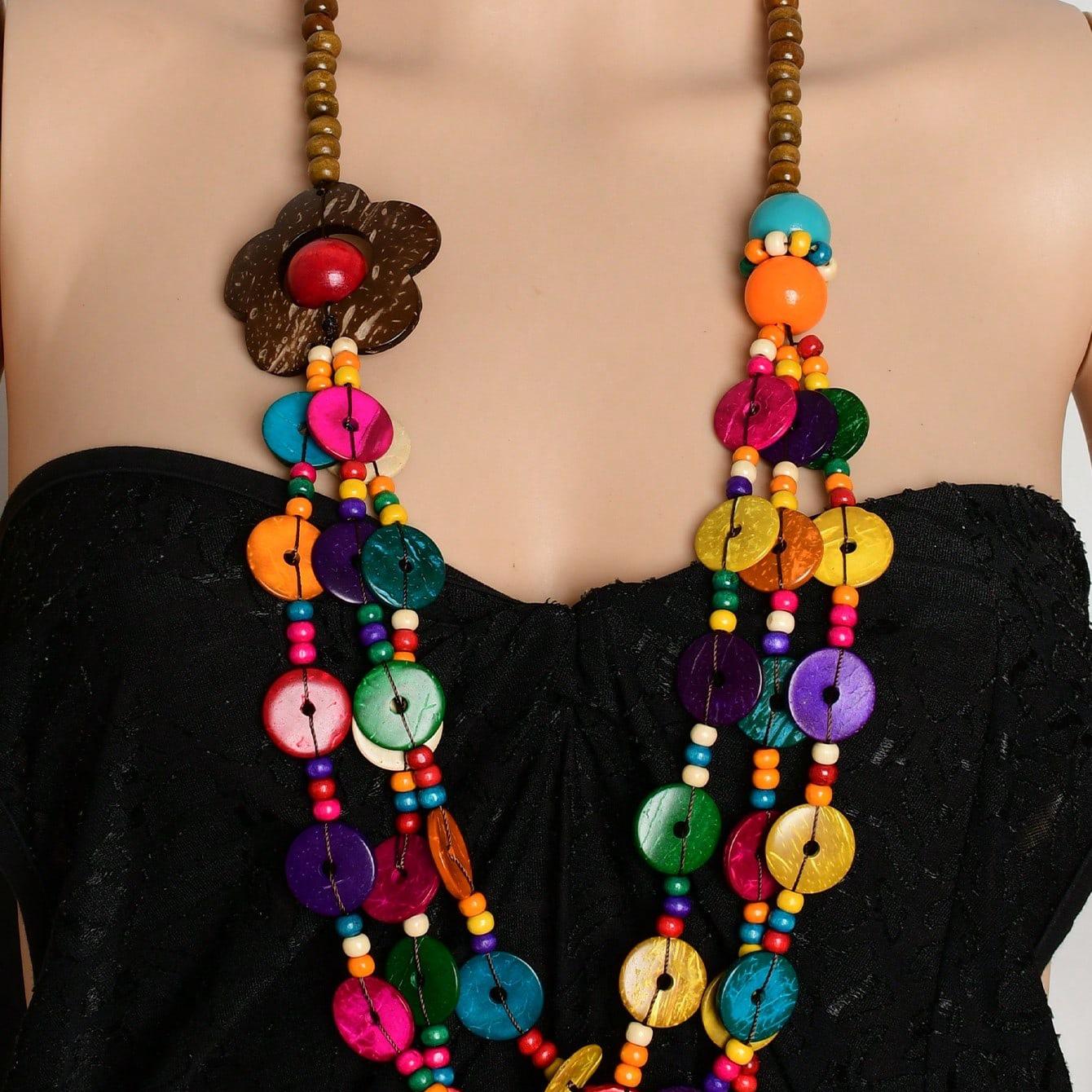 Богемное этническое женское ожерелье: Ручная работа, разноцветные деревянные бусины и кокосовая скорлупа