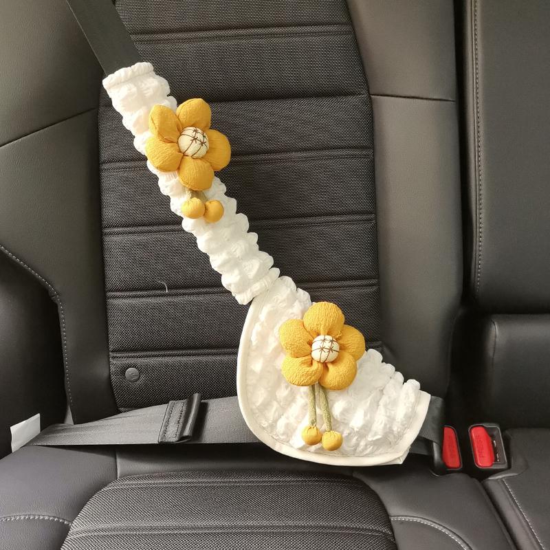 2PCS Cute Cartoon Bow Cloud Car Seat Belt Cover For Children Auto Seatbelt Adjuster Cases Shoulder Pad Protector Car Accessories