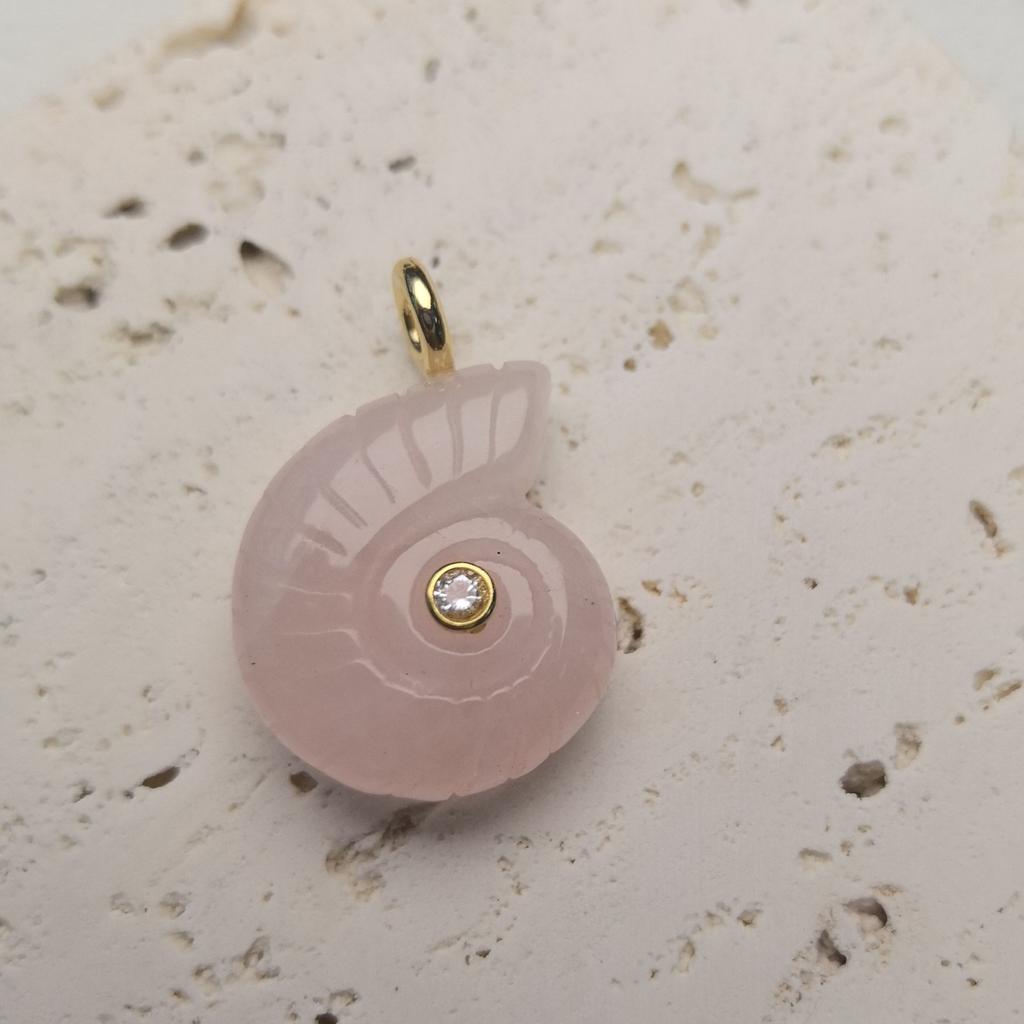 1pc Natural Stone Snail Shape Pendant Charm Amethyst Tiger Eye Carved Crystal Shell Jewelry Gift