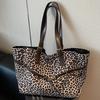 Korean Leopard Print Tray Extra Large Bag Women's 2025 New Fashion Retro Shopping Bag Large Capacity Casual Shoulder Bag Tide