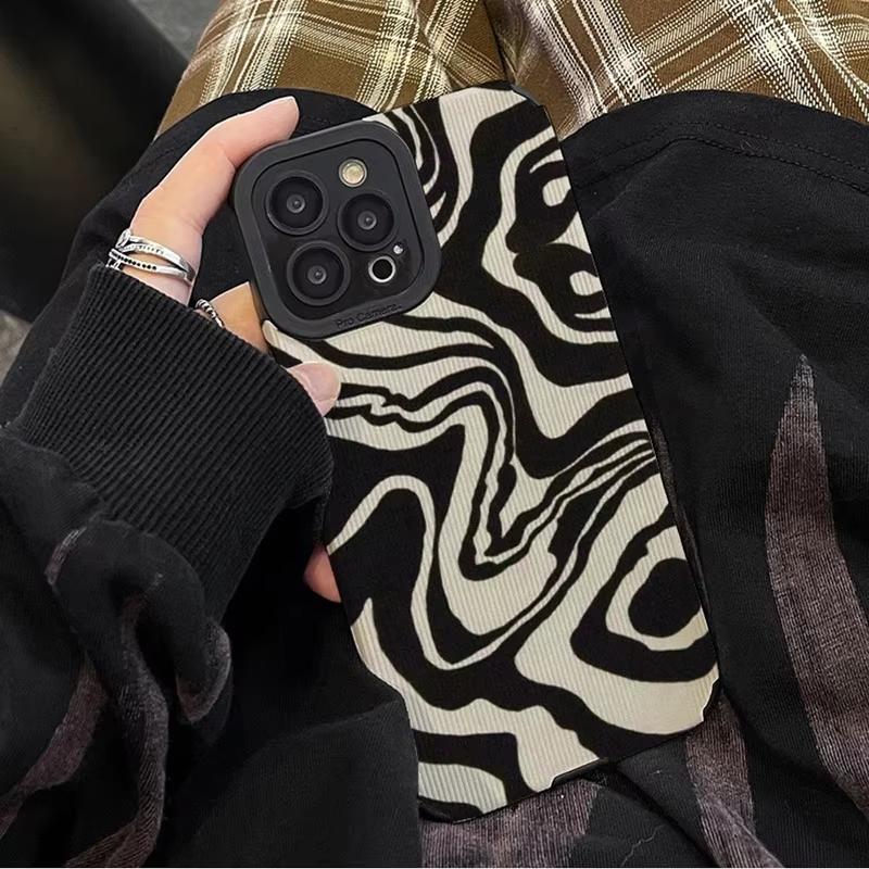 NEW Zebra Stripe Wrinkle Phone Case For iPhone 13 12 11 14 15 16 17 Pro Max Mini 16 Plus 17 Air Silicone Shockproof Full Cover