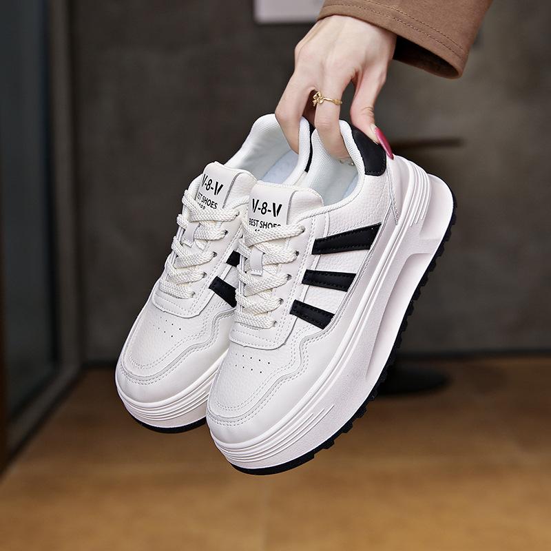 2025 little white shoes children's autumn new Korean version ins female students leisure sports versatile board shoes street shot Y6602