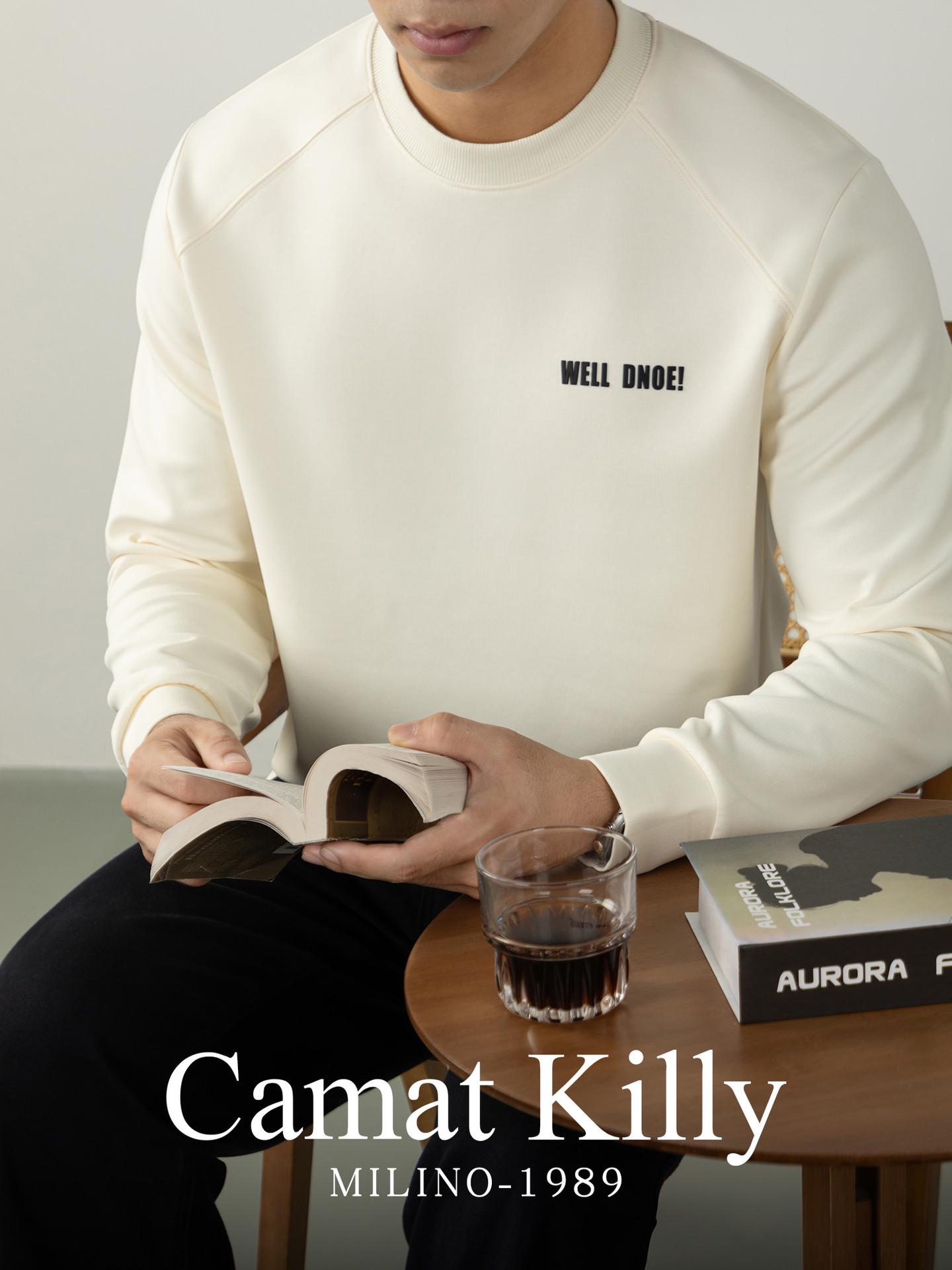 

Akita Men s Heavyweight Double-Sided Hoodie - Raglan Sleeve with Standout Letter Design, 350g Warmth. 3XL