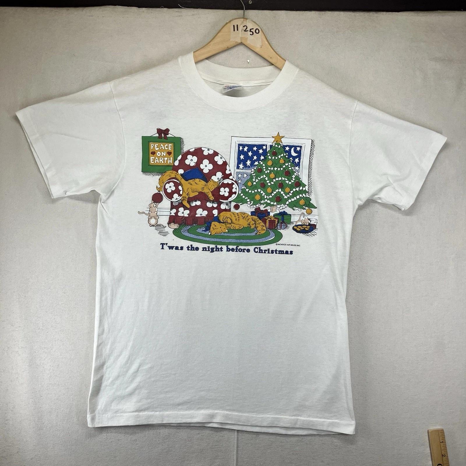 Vintage Cat T Shirt Medium 1992 Funny Christmas Scene Mischievous Mice Retro USA S