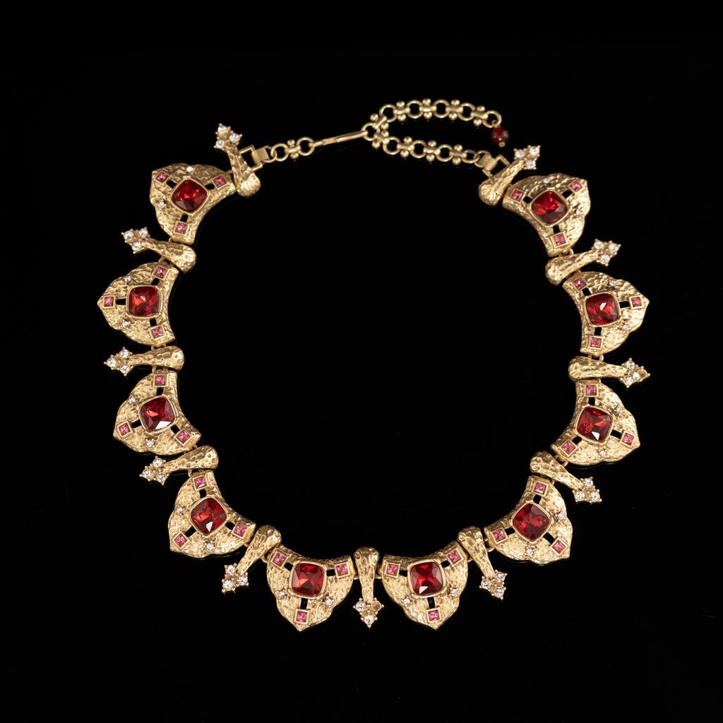 Direktlieferung Mittelalterlicher Vintage Schmuck Nischen Design Französische Retro Schlüsselbein Kette Halskette Halskette Neu