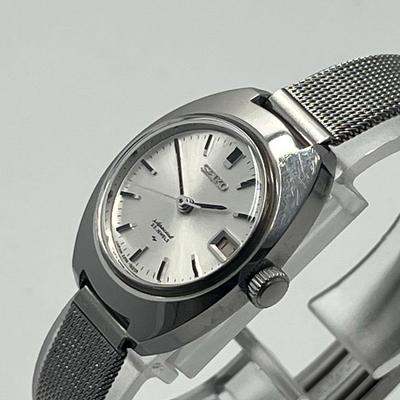 Used Seiko Special 2202-0010 Silver Hand-wound Ladies Good Condition