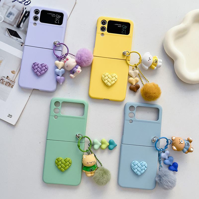 Samsung Galaxy Z Flip3/4 Cartoon Doll Fur Ball Diamond Love Protective Cover - Anti-fall Case.