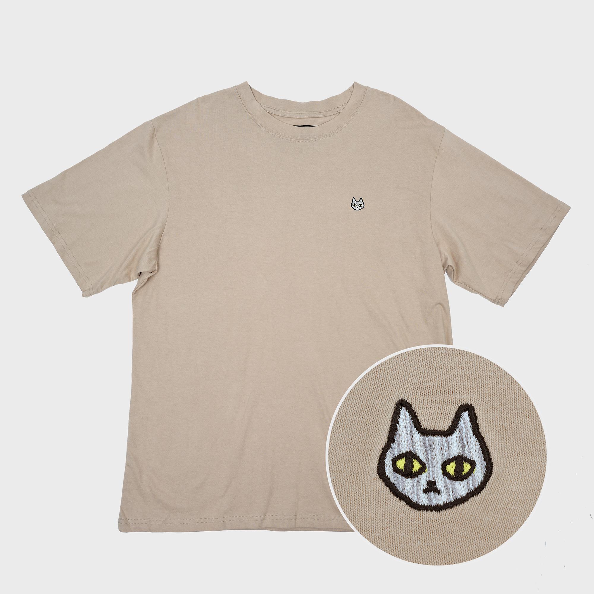 Rad Red Beige Cat Oversized Embroidered T-Shirt L