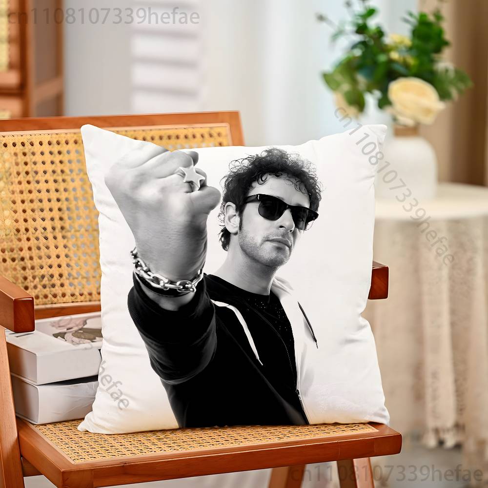 Singer Gustavo CCerati Funny Pillow Case Antidustmite Pillowcase Invisible Zipper Silky Short Plush Sofa Cushion Cover