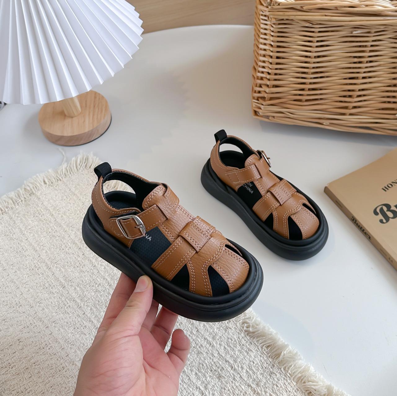 

Children Summer Sports Sandals Breathable Closed Toe Fashion Beach Shoes Soft Sole for Boys Girls size 26 коричневый