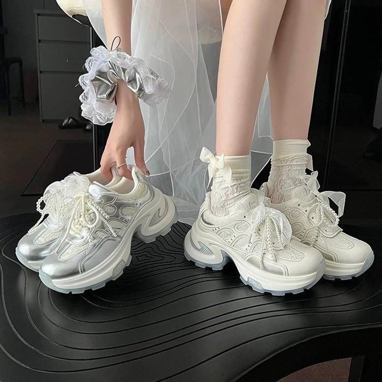 2025 new pair of shoelaces age-reducing versatile dad shoes crescent soles inner height-increasing lace pearl sports and leisure shoes women