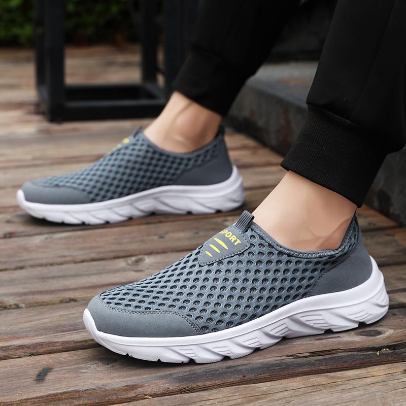 Breathable Men Casual Sneakers Lightweight Male Anti-slip Causal Shoes Outdoor Men's Loafers Soft Walking Flats Jogging New